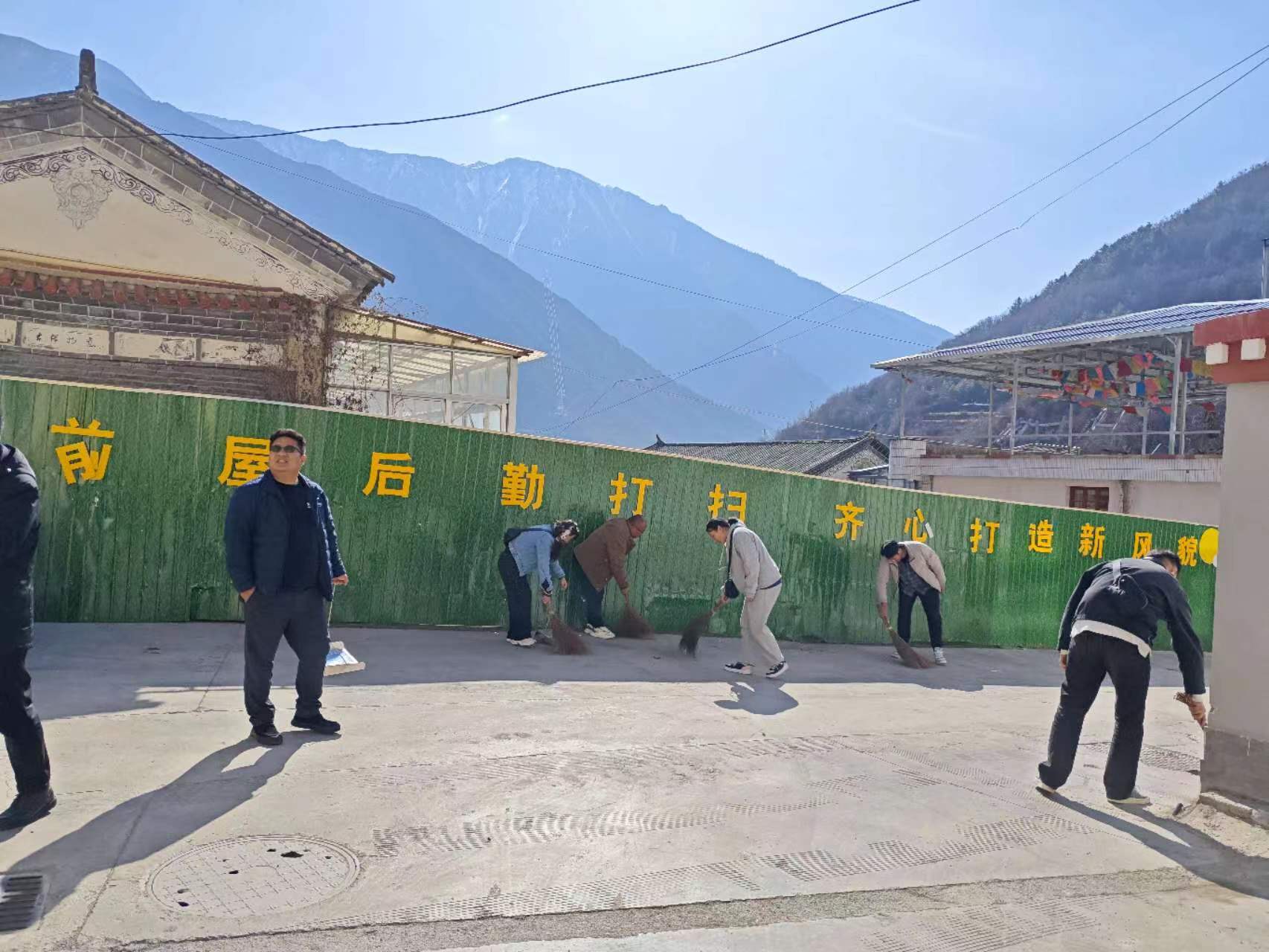 1711093115889010057.jpg 212f4828d63d4d26c099a83e31de631.jpg