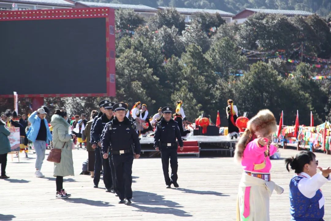 1708418415765022572.jpg 2.jpg