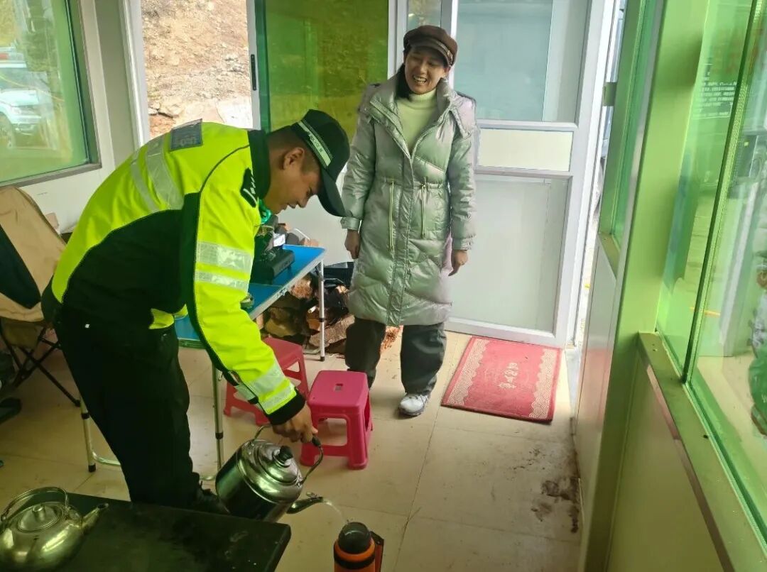 1760600538263001100.jpg 微信图片_202510161552571.jpg